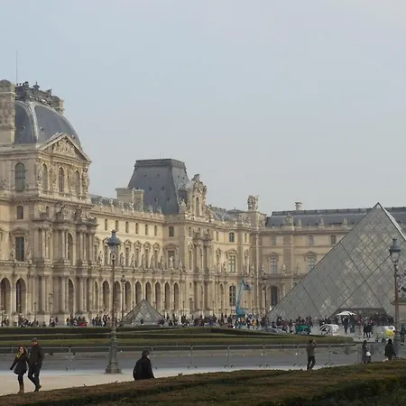 Louvre Parisian Duplex-3